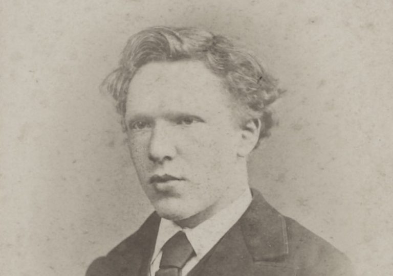 van gogh photos: Vincent van Gogh at age 19, 1873. Wikimedia Commons (public domain). Detail.
